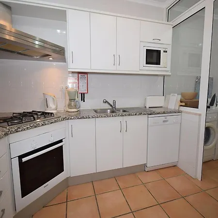 Apartment Spacious Apartment In Quarteira With Swimming Pool *