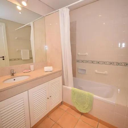 Apartment Spacious Apartment In Quarteira With Swimming Pool Vilamoura
