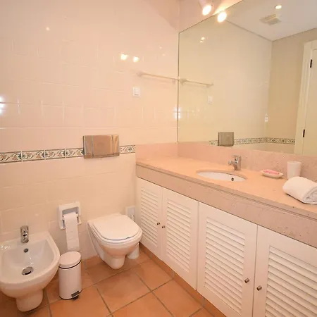 Spacious Apartment In Quarteira With Swimming Pool Apartment
