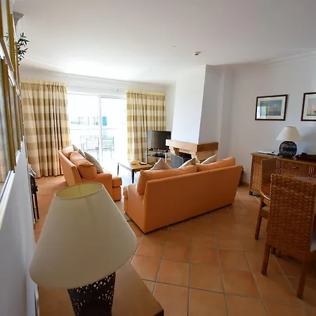 Apartment Spacious Apartment In Quarteira With Swimming Pool Vilamoura