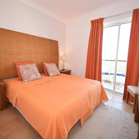 Spacious Apartment In Quarteira With Swimming Pool