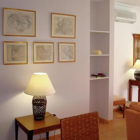 Spacious Apartment In Quarteira With Swimming Pool Apartment *