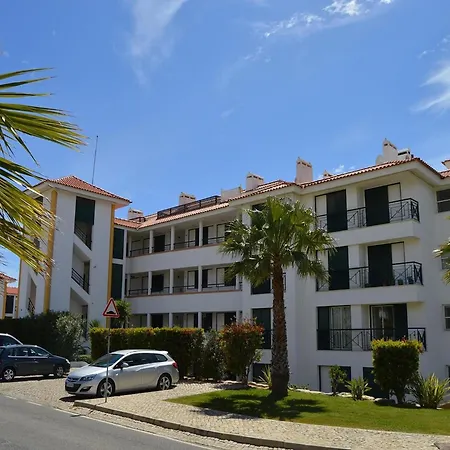 Sunny Balcony Apartment And Pool